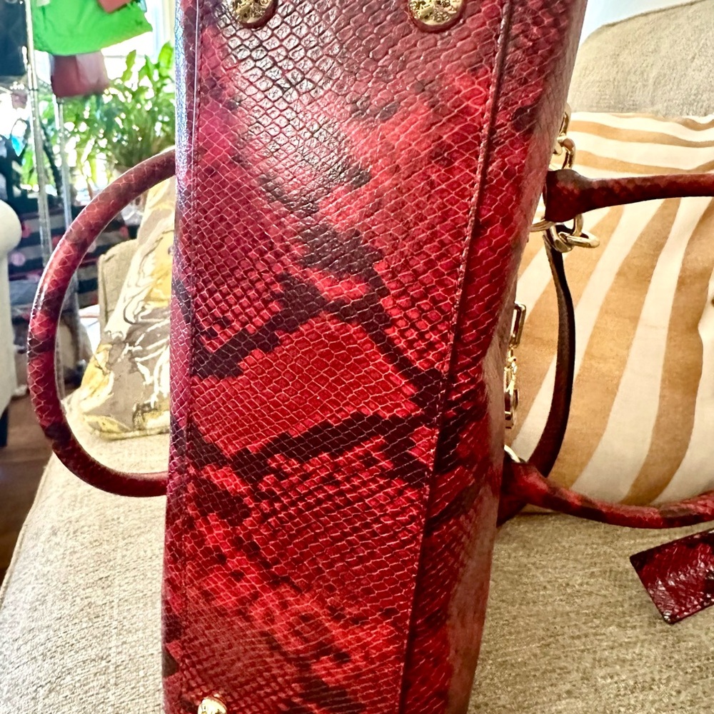 Michael Kors Hamilton Red Snake Print Embossed Handbag Iconic MK‎ Gold Hardware - Picture 8 of 16